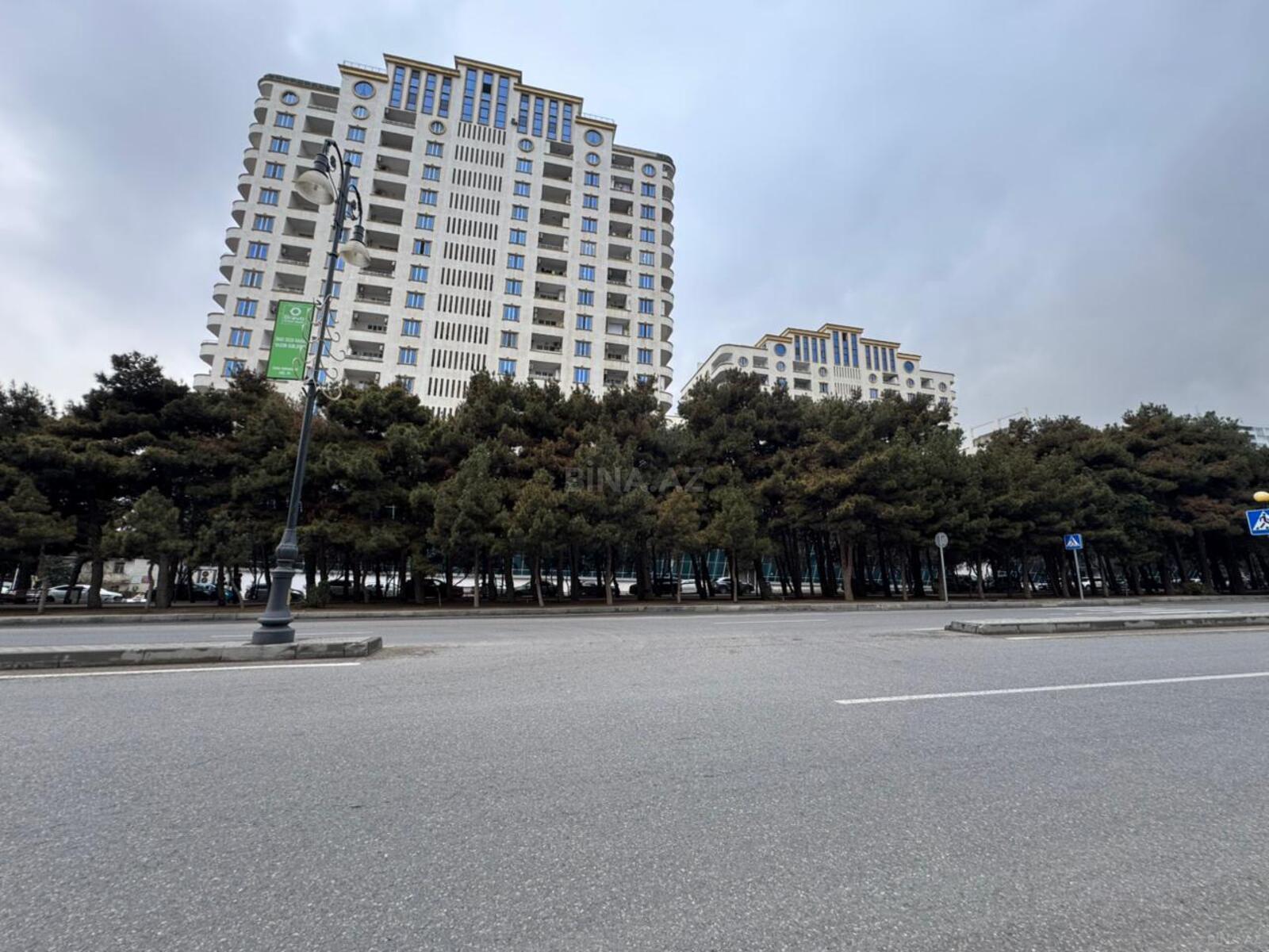 Satılır 3 otaqlı mənzil 129 m² — Bakı, Həzi Aslanov qəs. 3 otaq 129.00 m²