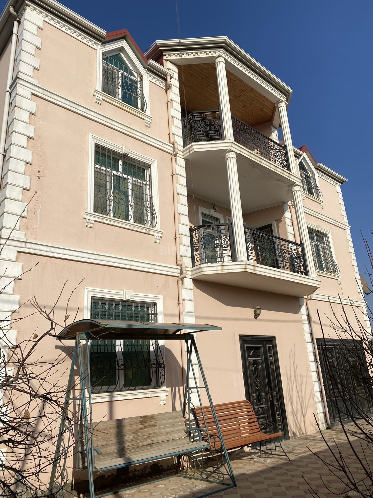 Satılır 8 otaqlı həyət evi 300 m² — Bakı, Binəqədi 8 otaq 300.00 m²