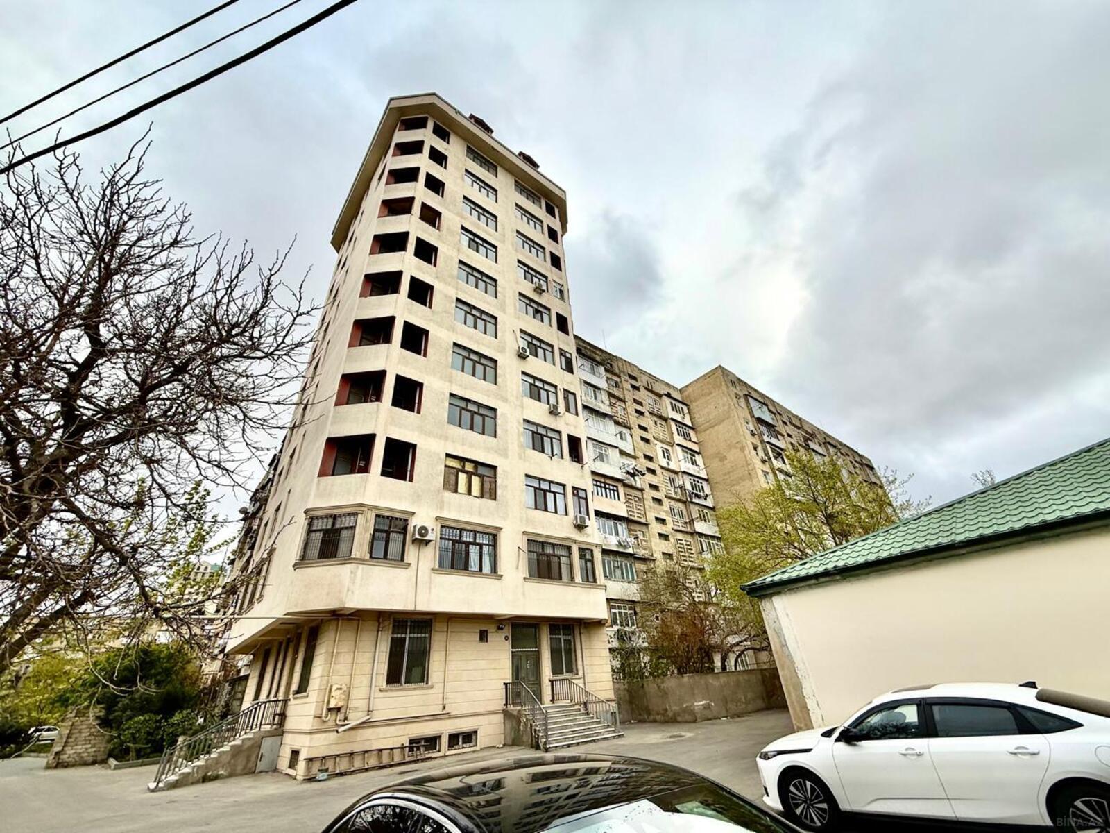 Satılır 3 otaqlı mənzil 125 m² — Bakı 3 otaq 125.00 m²