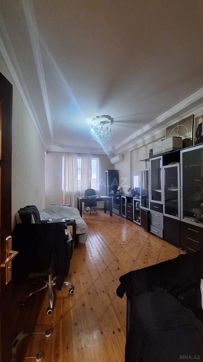 Satılır 2 otaqlı mənzil 90 m² — Bakı, Memar Əcəmi yanı 2 otaq 90.00 m²