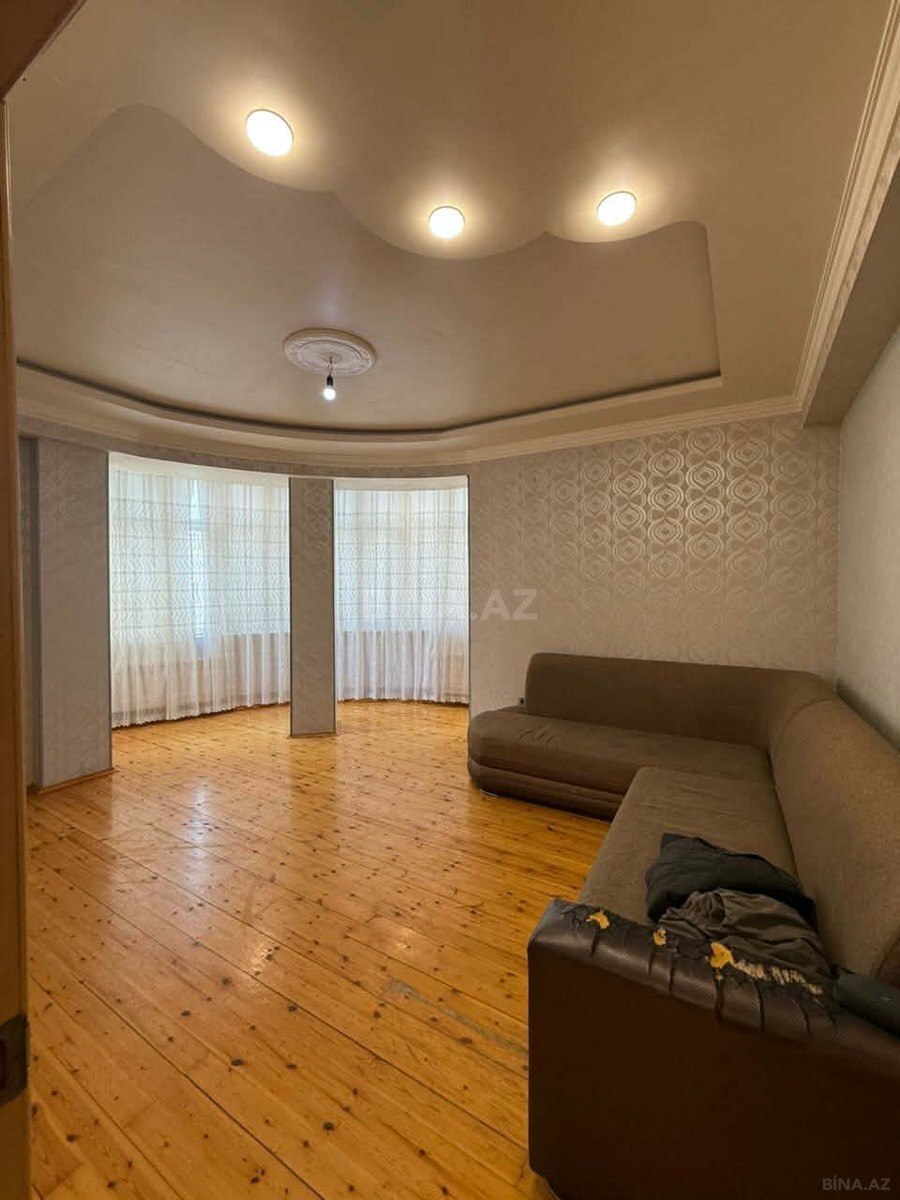 Satılır 2 otaqlı mənzil 80 m² — Bakı, İnşaatçılar 2 otaq 80.00 m²