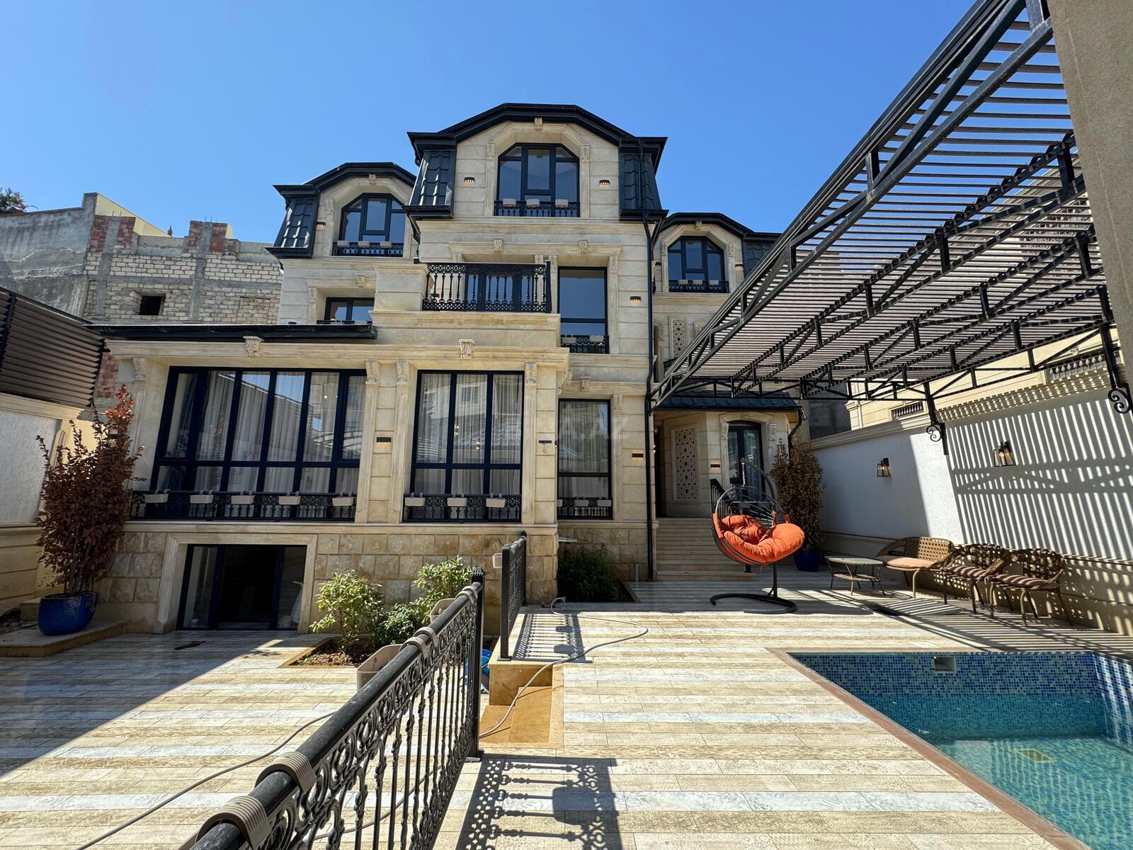 Satılır 7 otaqlı həyət evi 360 m² — Bakı, Köhnə Günəşli 7 otaq 360.00 m²