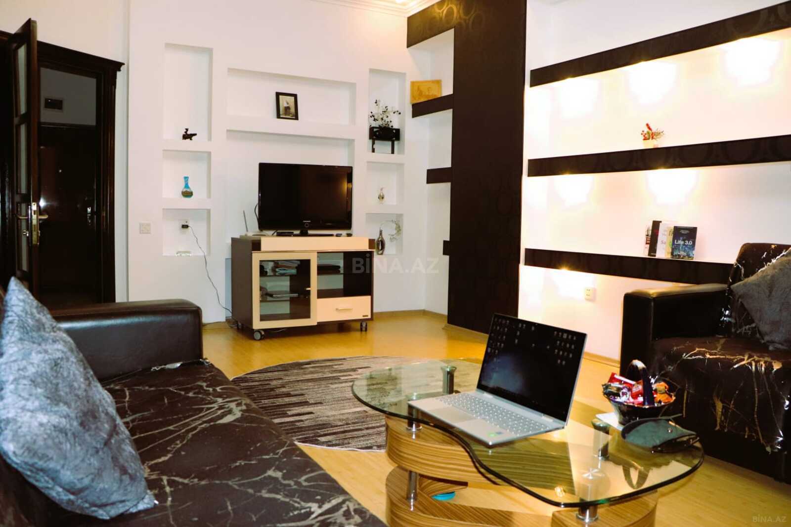 Satılır 3 otaqlı mənzil 98 m² — Bakı 3 otaq 98.00 m²