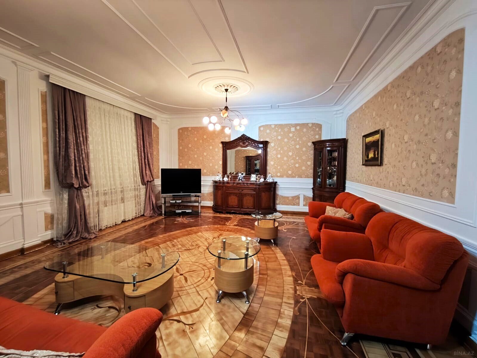 Kirayə verilir 4 otaqlı mənzil 200 m² — Bakı, Nizami 4 otaq 200.00 m²