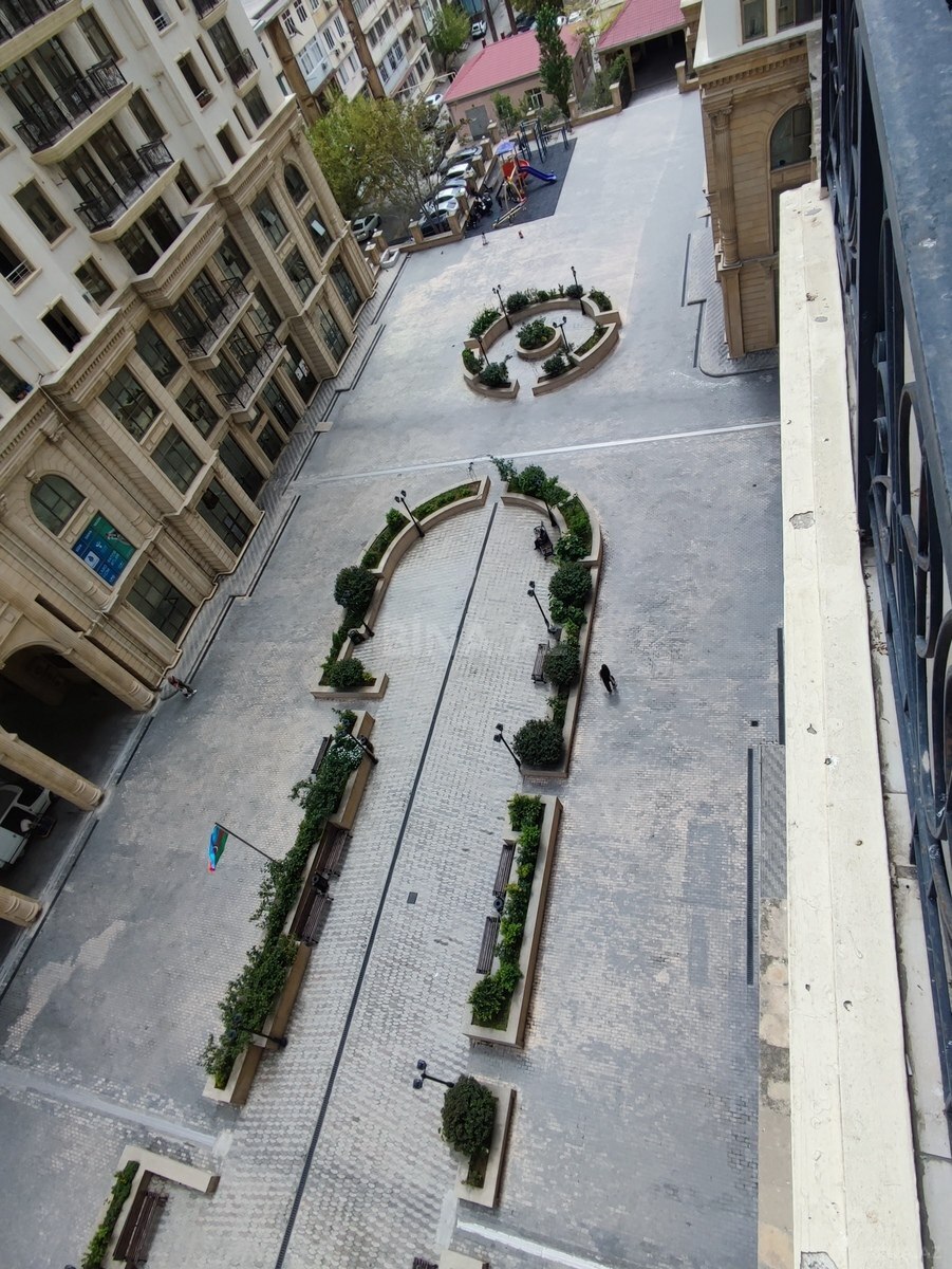 Satılır 3 otaqlı mənzil 152 m² — Bakı 3 otaq 152.00 m²