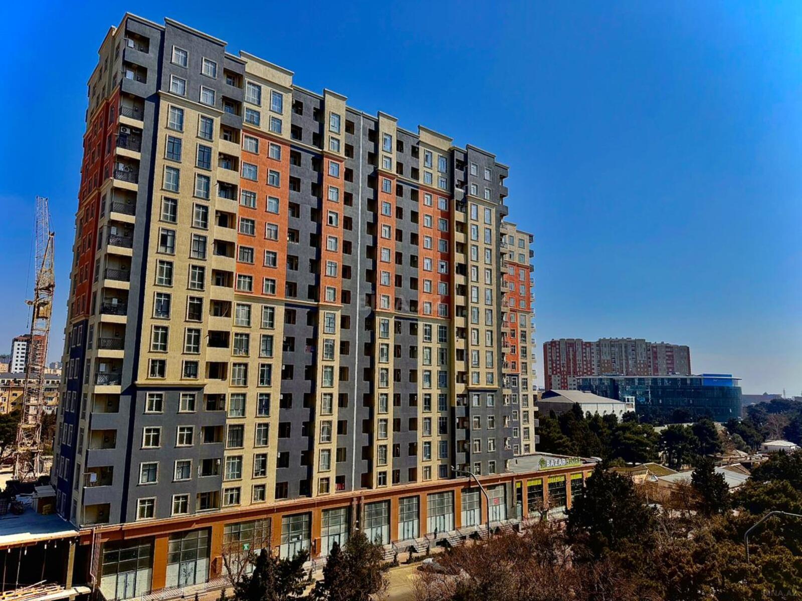 Satılır 7 otaqlı mənzil 252 m² — Bakı 7 otaq 252.00 m²