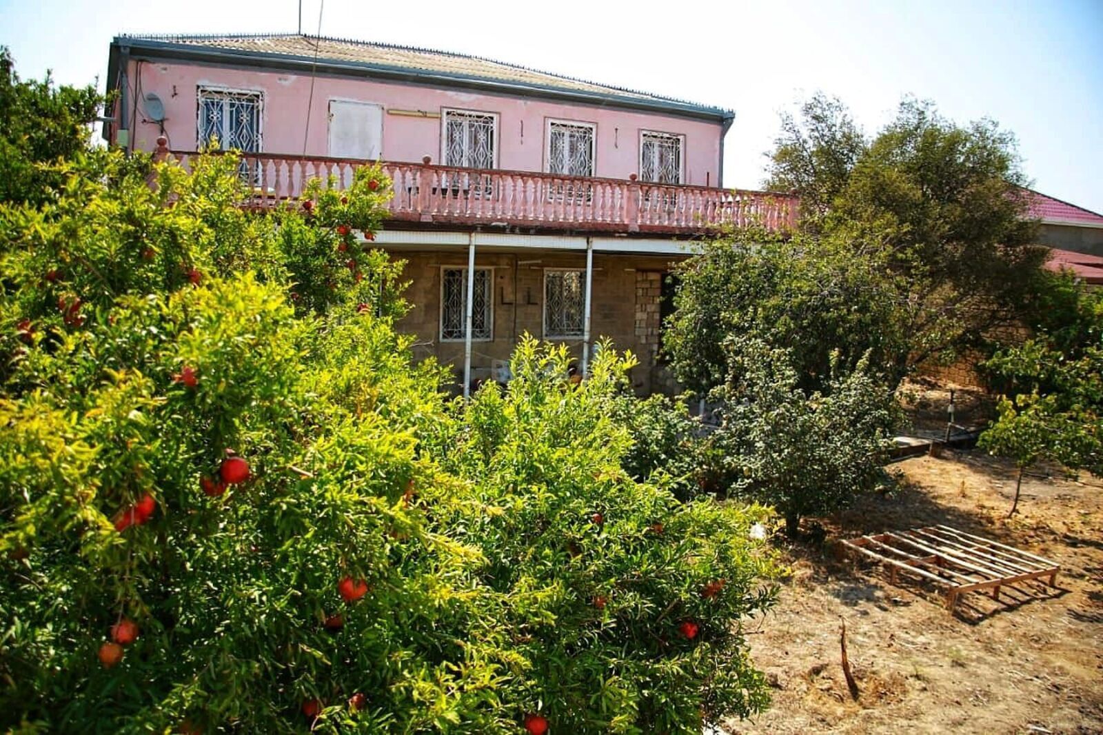 Satılır 4 otaqlı həyət evi 360 m² — Bakı 4 otaq 360.00 m²