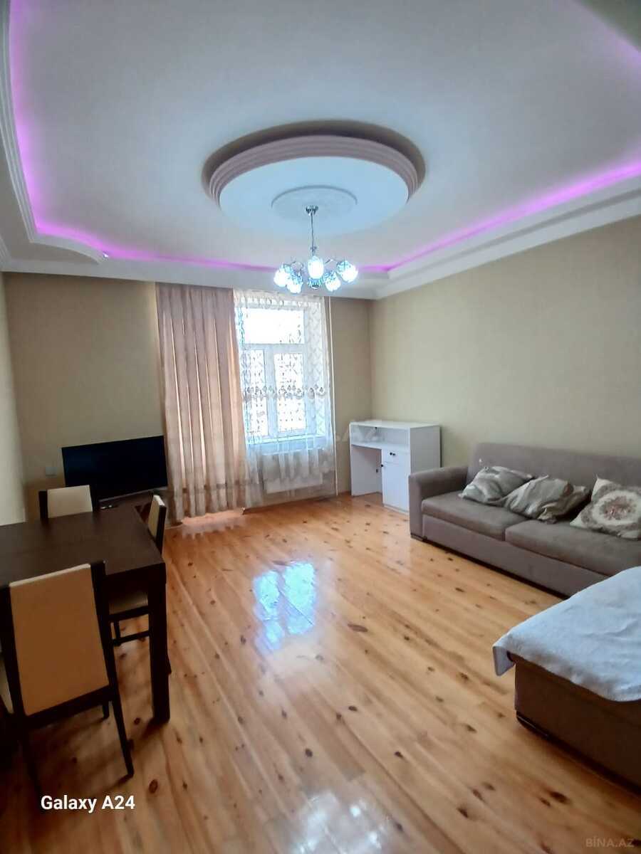 Kirayə verilir 3 otaqlı mənzil 100 m² — Bakı, İnşaatçılar 3 otaq 100.00 m²