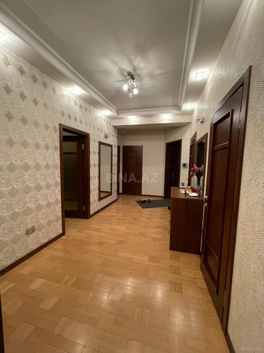 Kirayə verilir 3 otaqlı mənzil 120 m² — Bakı 3 otaq 120.00 m²
