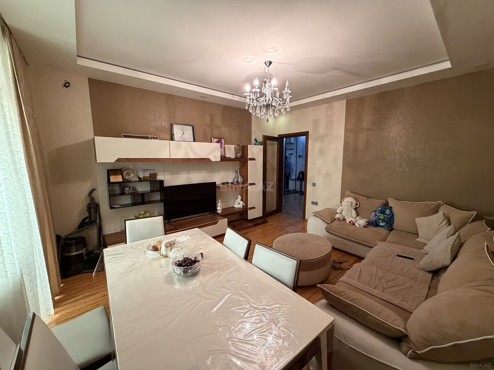 Satılır 2 otaqlı mənzil 75 m² — Bakı, İnşaatçılar 2 otaq 75.00 m²