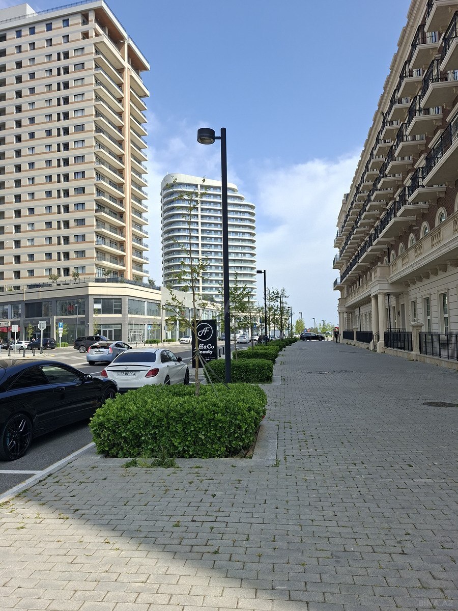 Satılır 4 otaqlı mənzil 144 m² — Bakı 4 otaq 144.00 m²