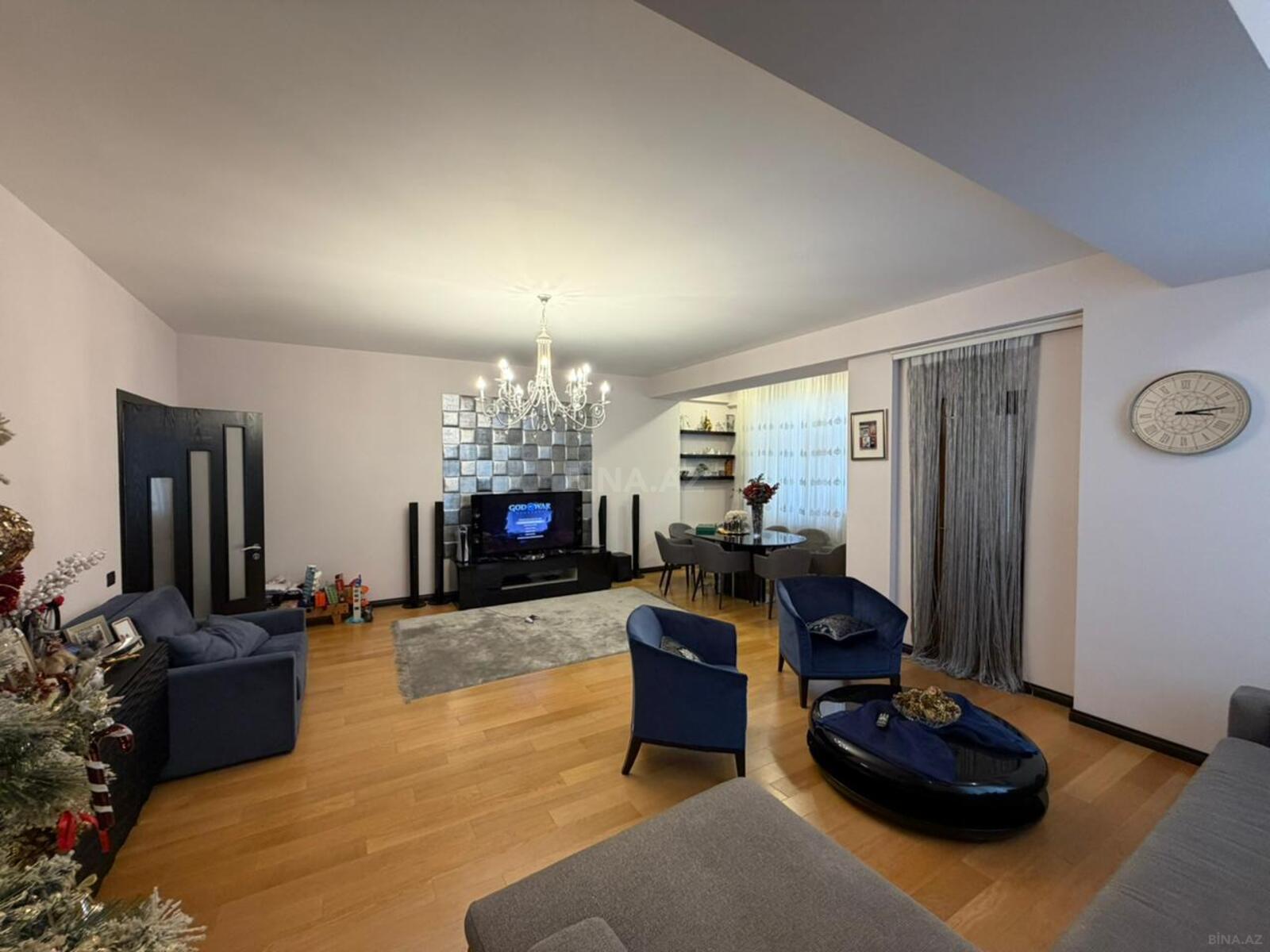 Satılır 3 otaqlı mənzil 152 m² — Bakı, Nizami 3 otaq 152.00 m²
