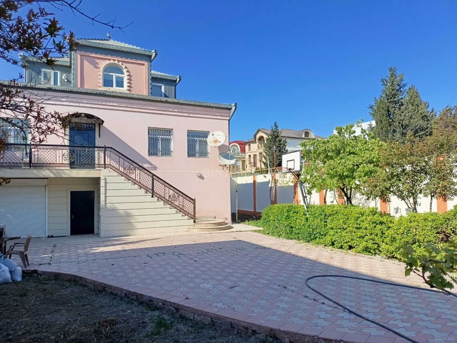 Kirayə verilir 6 otaqlı həyət evi 350 m² — Bakı, Badamdar 6 otaq 350.00 m²