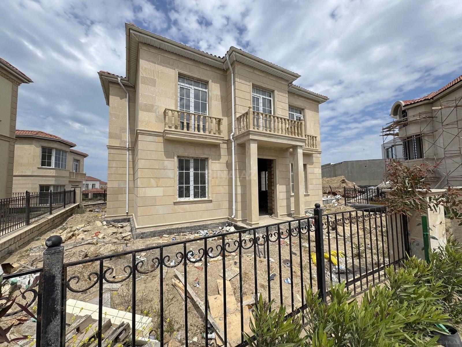 Satılır 8 otaqlı həyət evi 230 m² — Bakı, Sea Breeze 8 otaq 230.00 m²