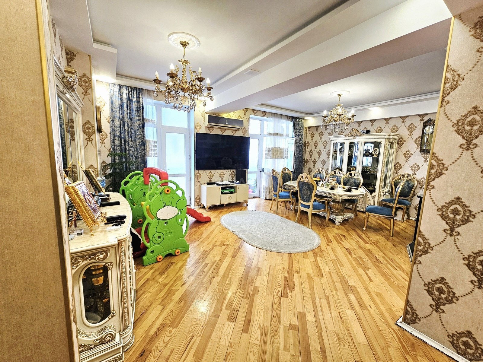 Satılır 3 otaqlı mənzil 110 m² — Bakı, İnşaatçılar 3 otaq 110.00 m²