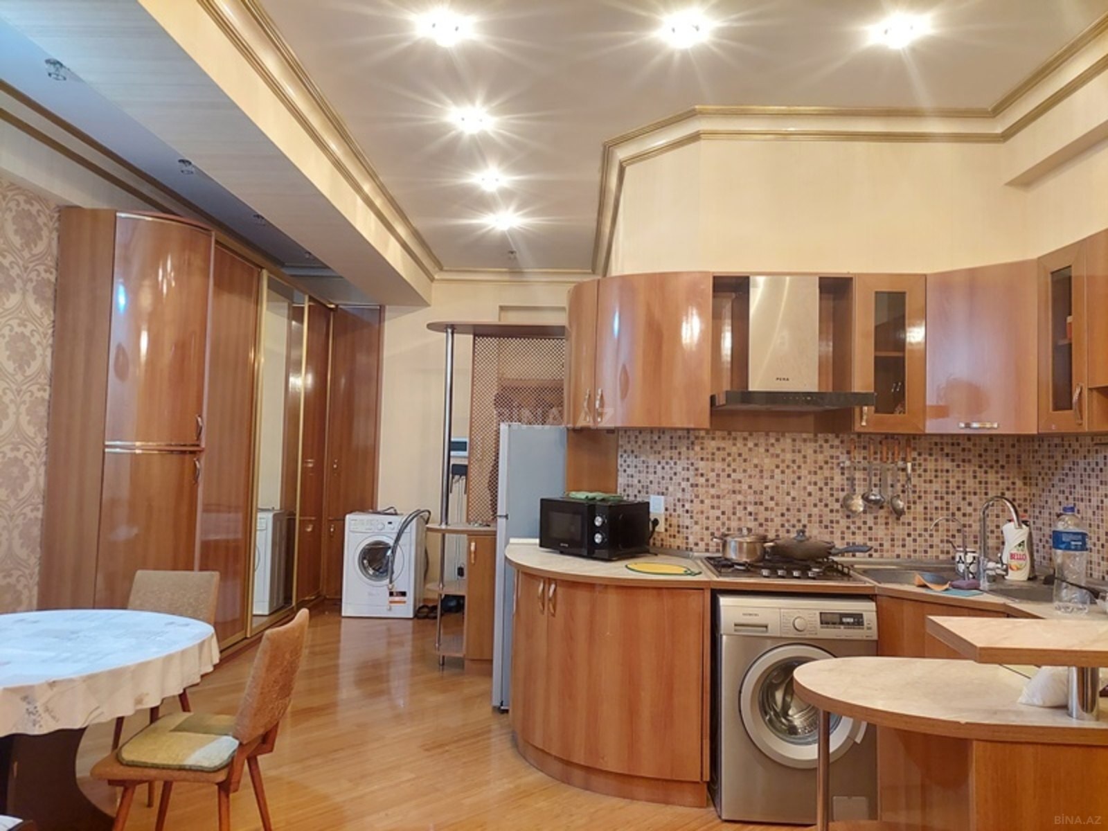 Kirayə verilir 2 otaqlı mənzil 65 m² — Bakı 2 otaq 65.00 m²