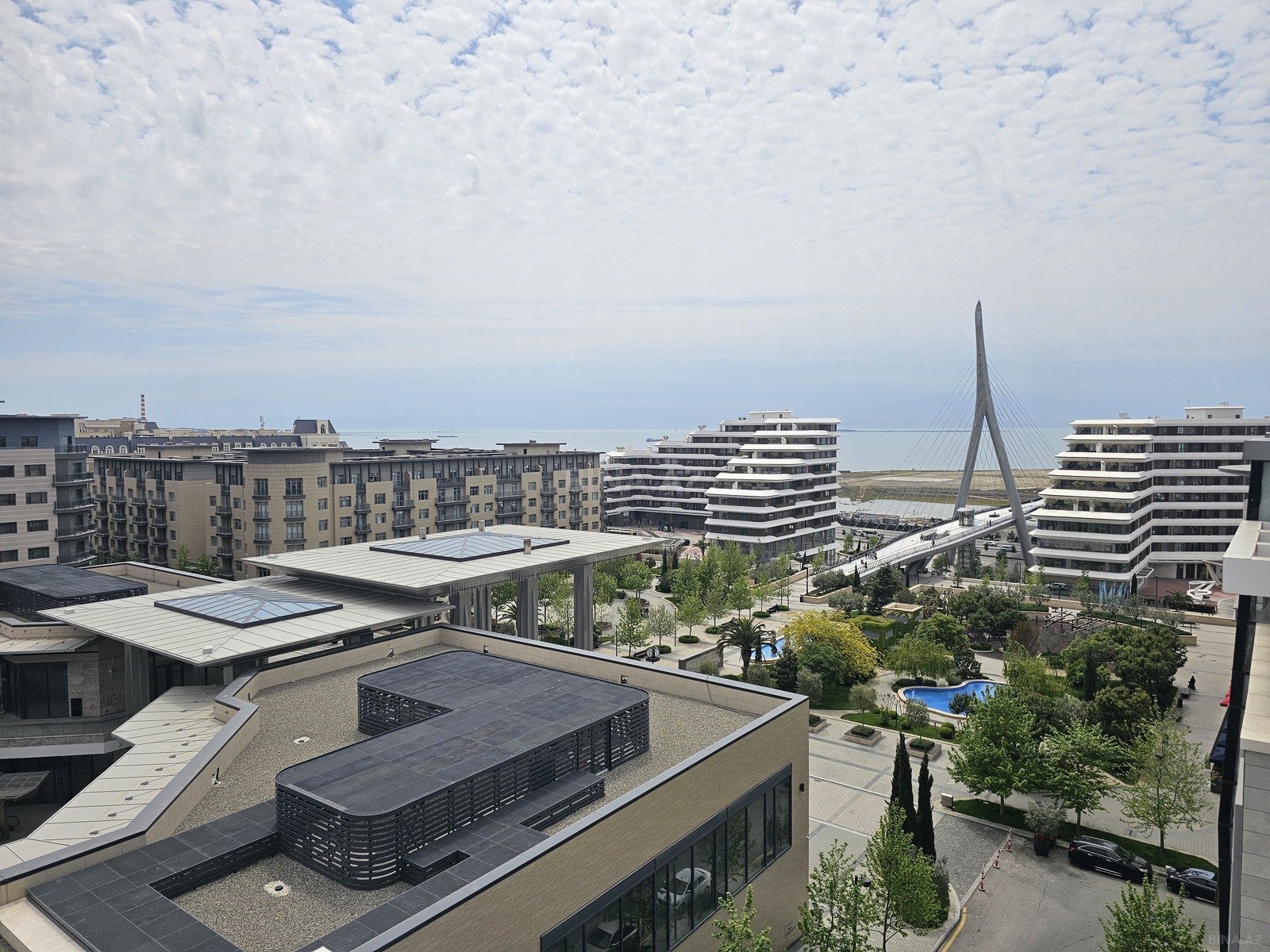 Satılır 6 otaqlı mənzil 451 m² — Bakı 6 otaq 451.00 m²