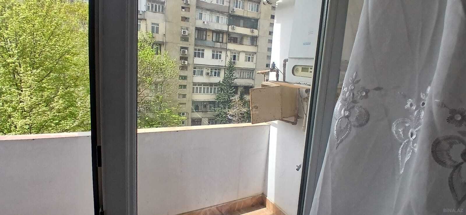 Kirayə verilir 3 otaqlı mənzil 100 m² — Bakı, Memar Əcəmi yanı 3 otaq 100.00 m²