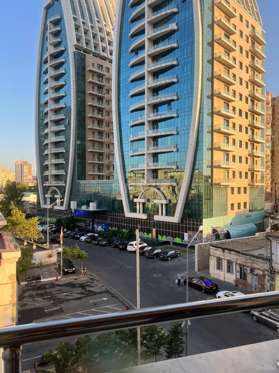Kirayə verilir 3 otaqlı mənzil 90 m² — Bakı 3 otaq 90.00 m²