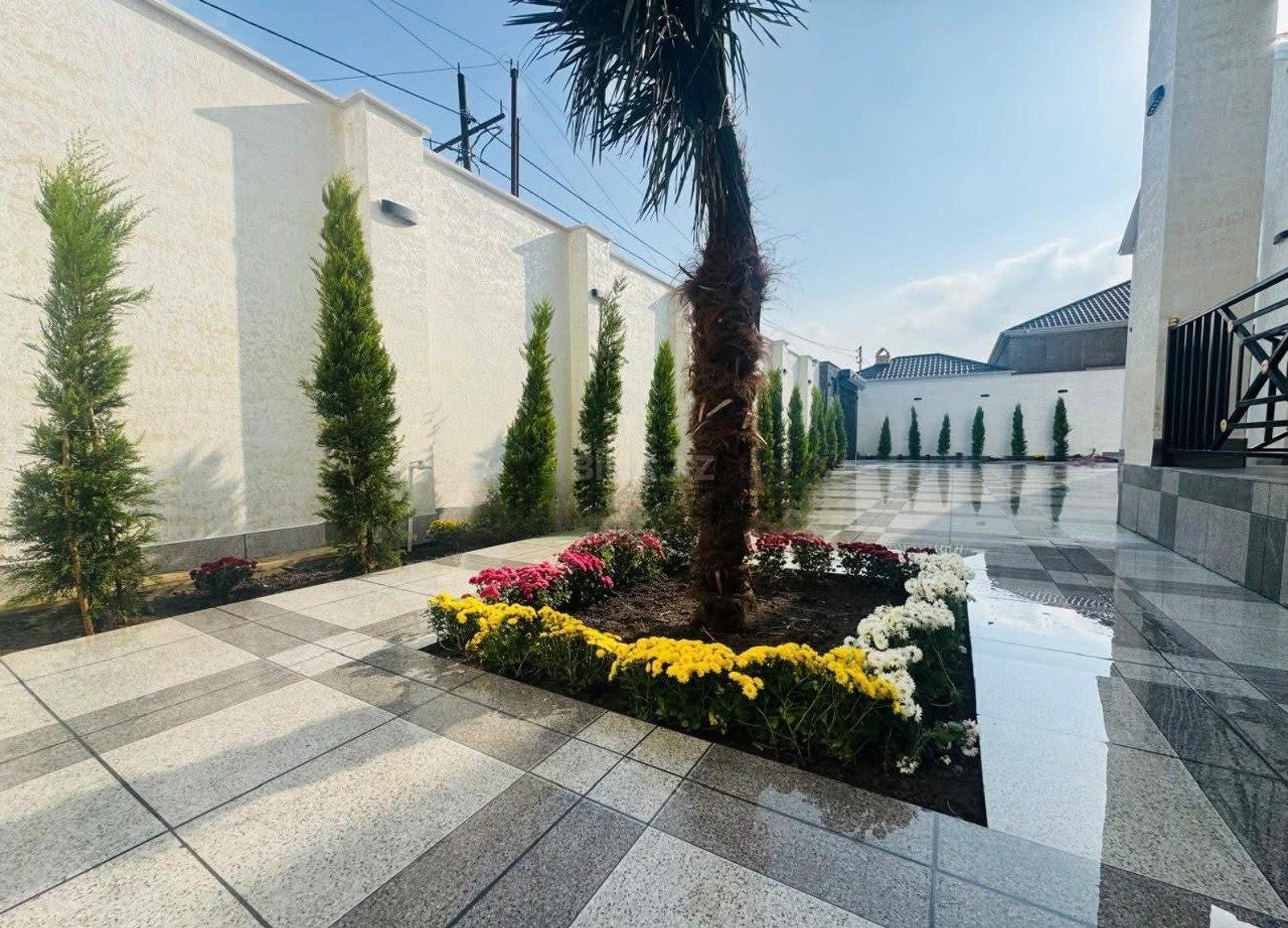 Satılır 4 otaqlı həyət evi 250 m² — Bakı, Novxanı 4 otaq 250.00 m²