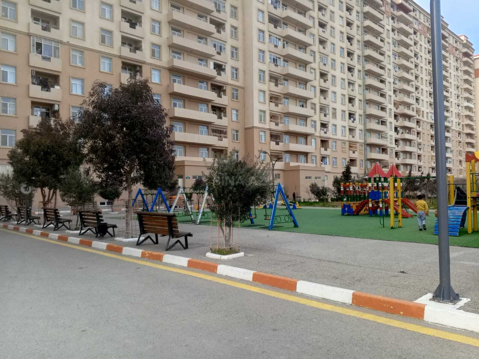 Satılır 3 otaqlı mənzil 107 m² — Bakı 3 otaq 107.00 m²