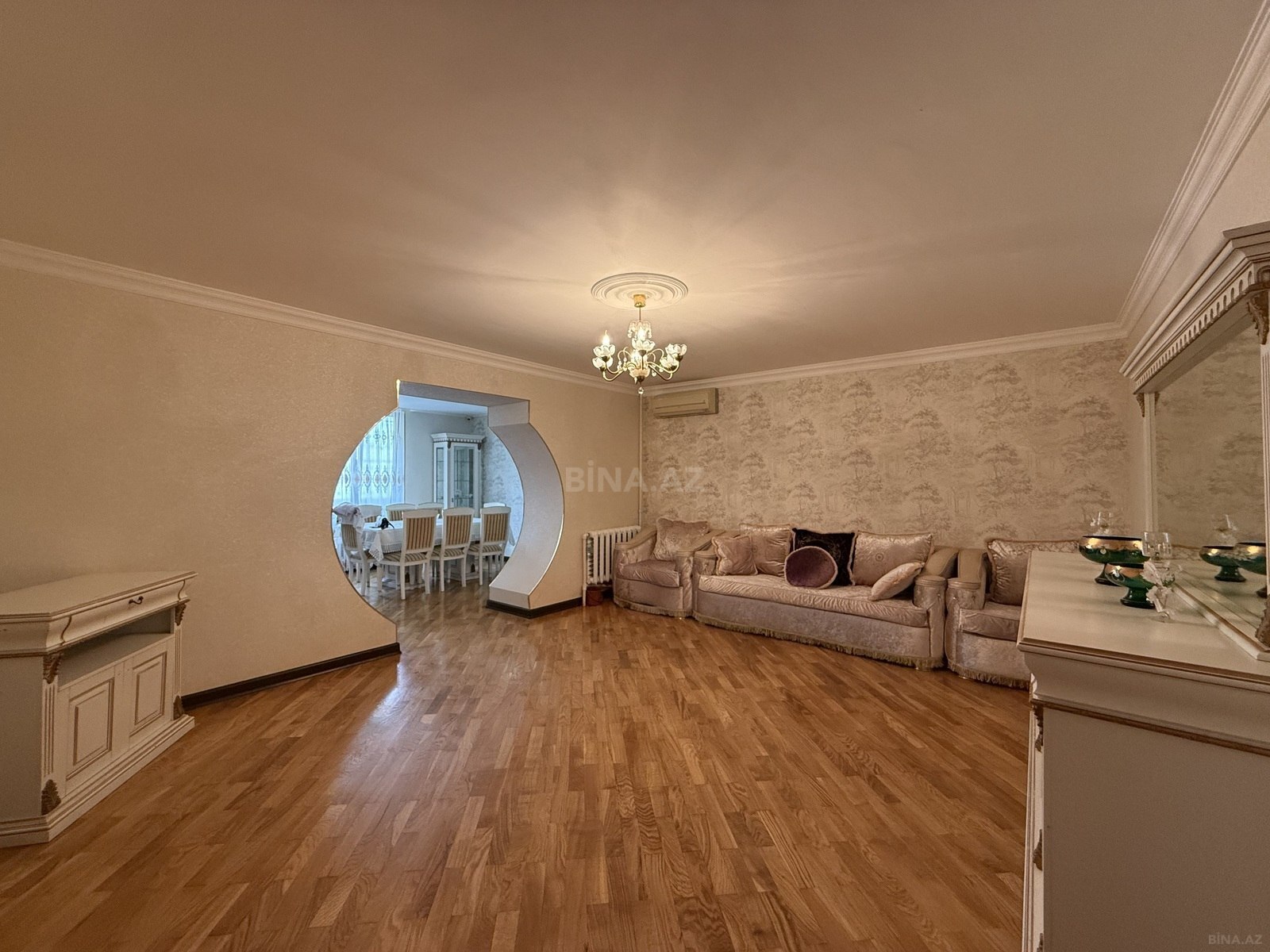 Kirayə verilir 3 otaqlı mənzil 90 m² — Bakı, Memar Əcəmi yanı 3 otaq 90.00 m²