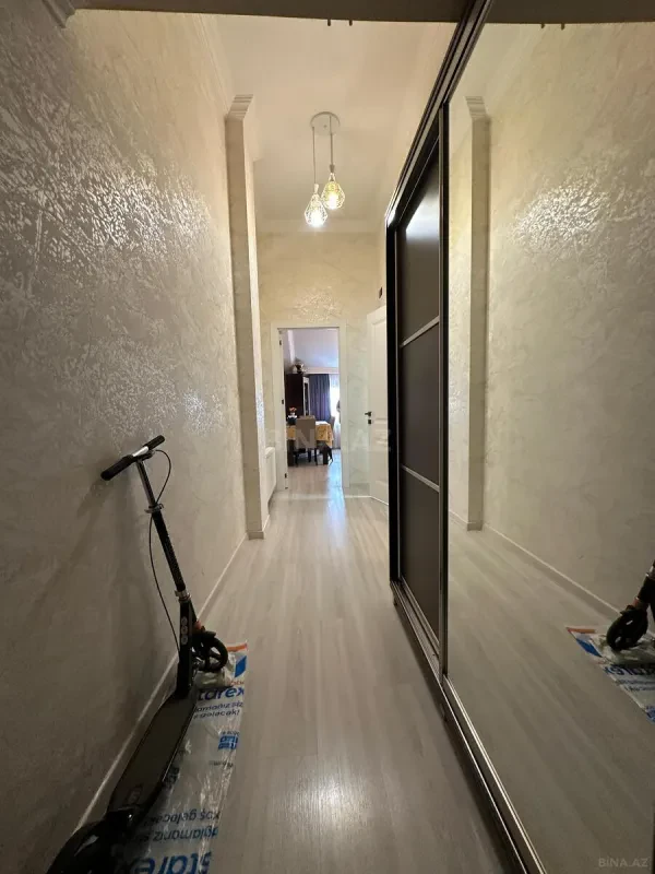 Satılır 1 otaqlı mənzil 60 m²