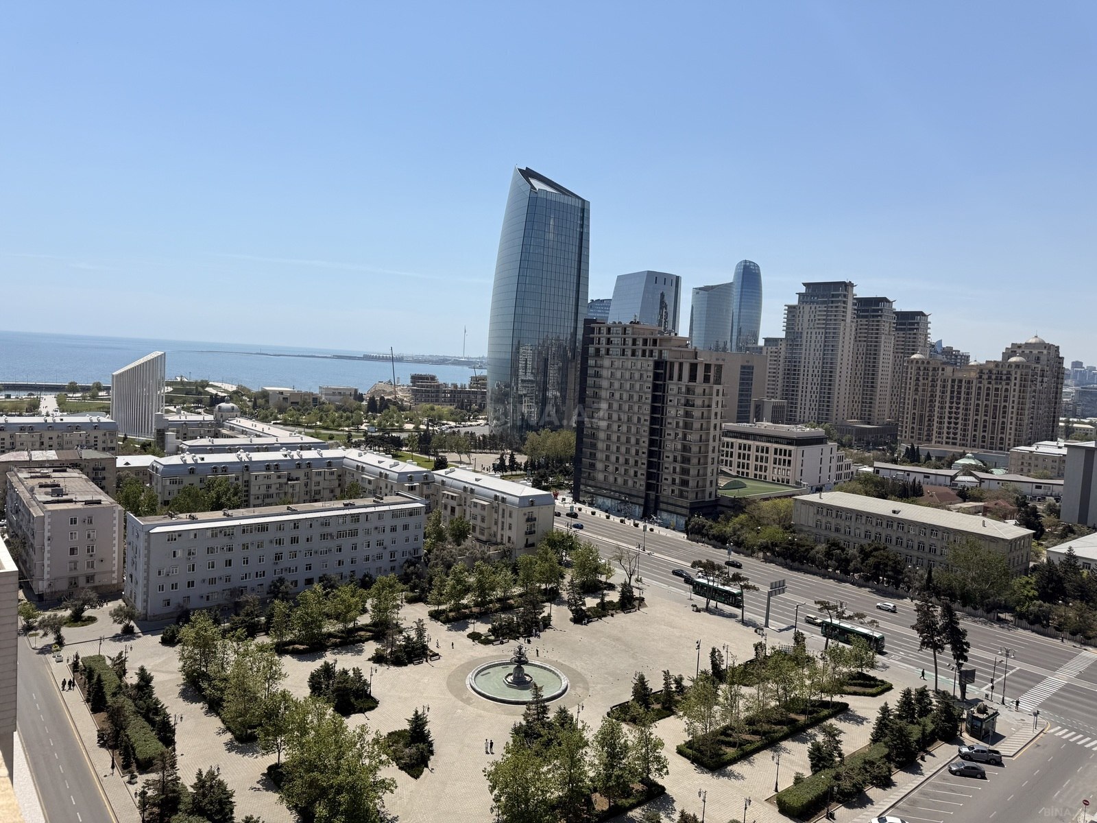Kirayə verilir 3 otaqlı mənzil 160 m² — Bakı, Xətai 3 otaq 160.00 m²