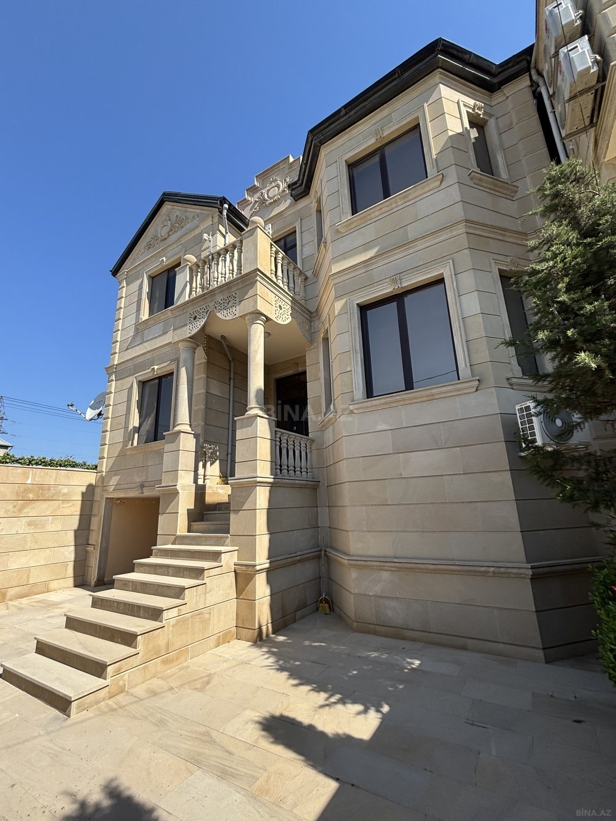 Satılır 6 otaqlı həyət evi 300 m² — Bakı, Biləcəri 6 otaq 300.00 m²