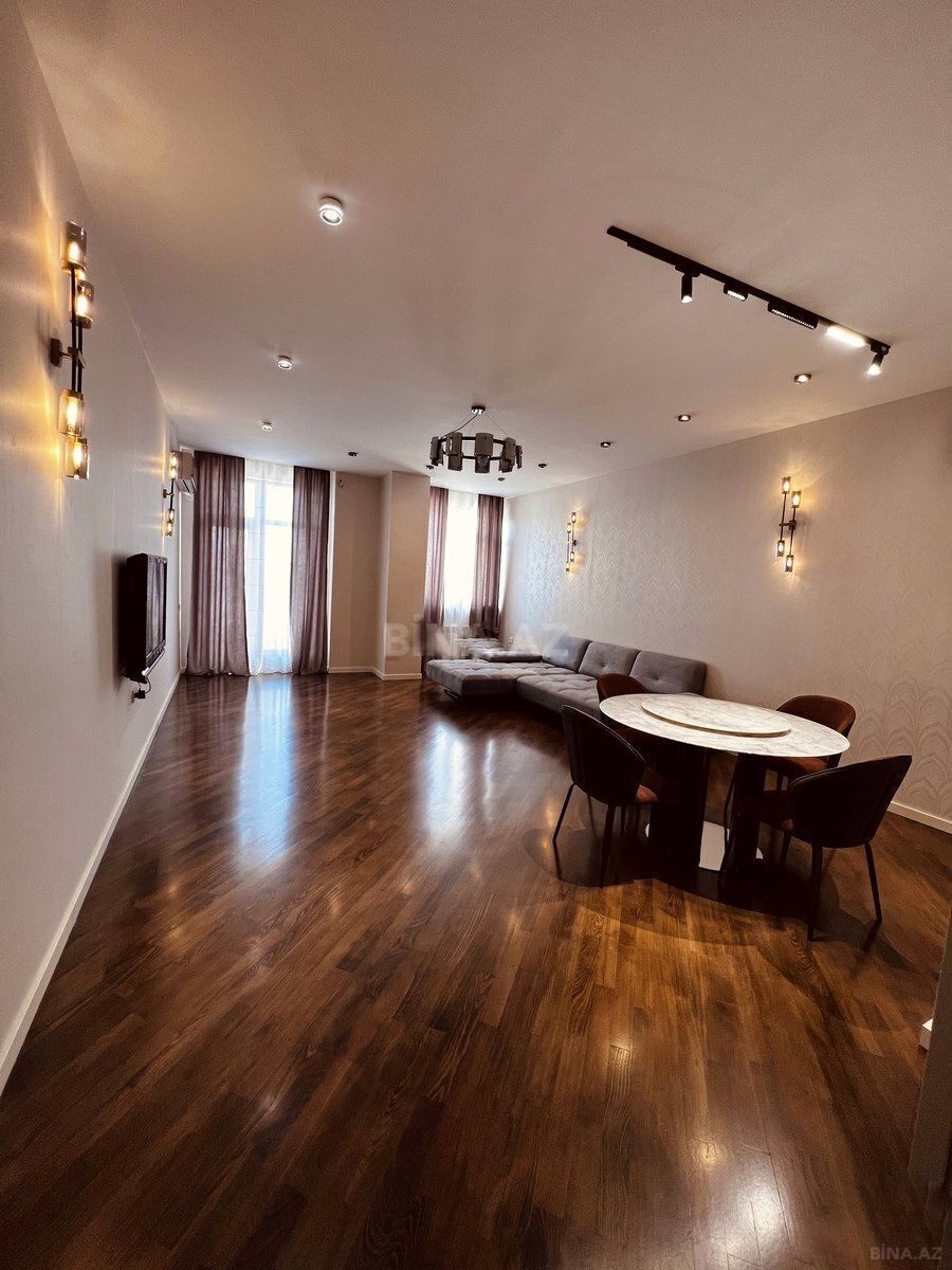 Satılır 3 otaqlı mənzil 160 m² — Bakı 3 otaq 160.00 m²