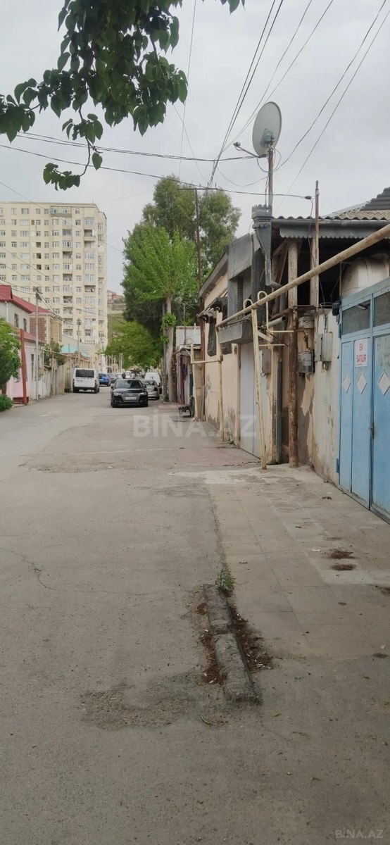 Satılır 9 otaqlı həyət evi 180 m² — Bakı, Bakıxanov 9 otaq 180.00 m²