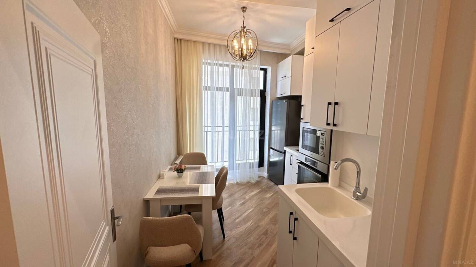 Satılır 3 otaqlı mənzil 102 m² — Bakı 3 otaq 102.00 m²