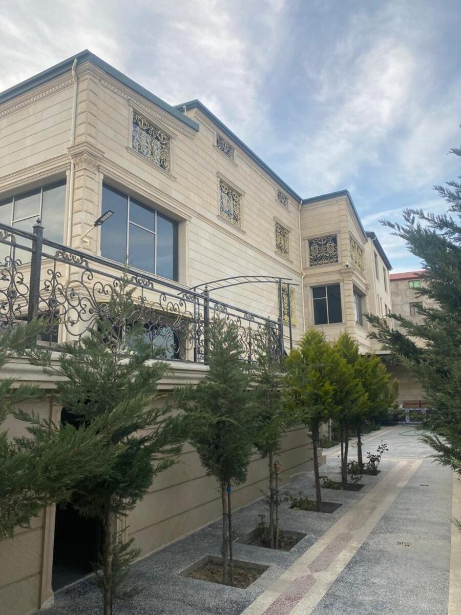 Satılır 8 otaqlı həyət evi 700 m² — Bakı, Köhnə Günəşli 8 otaq 700.00 m²