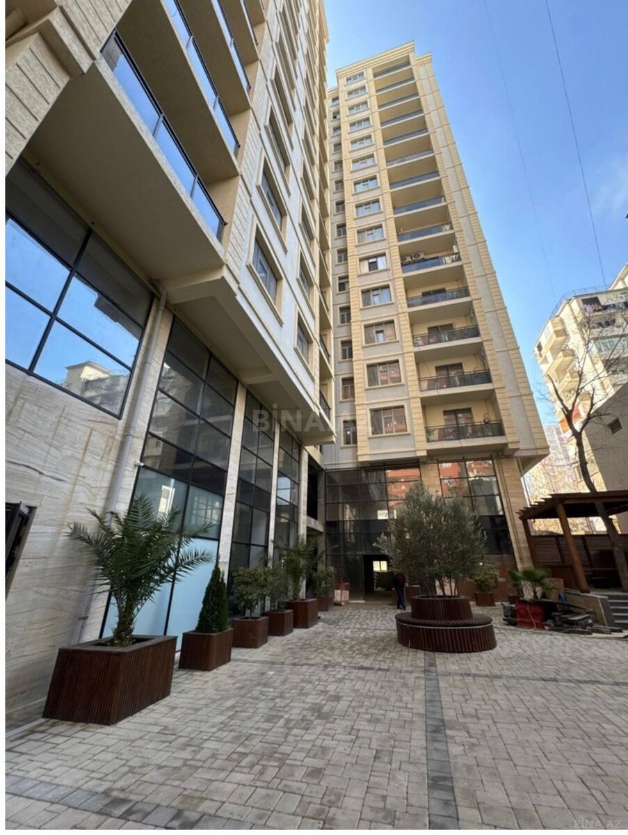 Satılır 3 otaqlı mənzil 133.1 m² — Bakı 3 otaq 133.10 m²