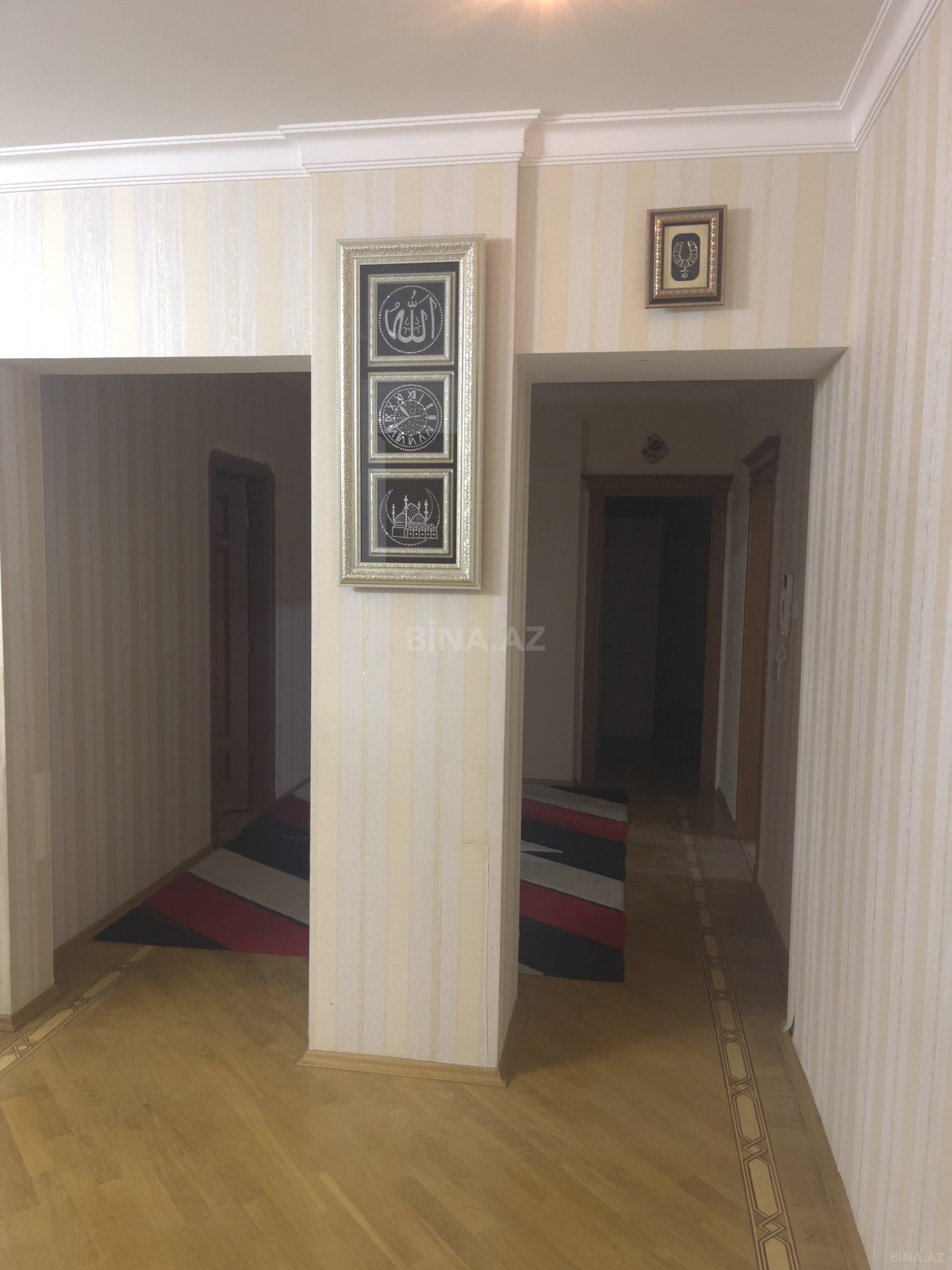 Kirayə verilir 4 otaqlı mənzil 150 m² — Bakı, Memar Əcəmi yanı 4 otaq 150.00 m²