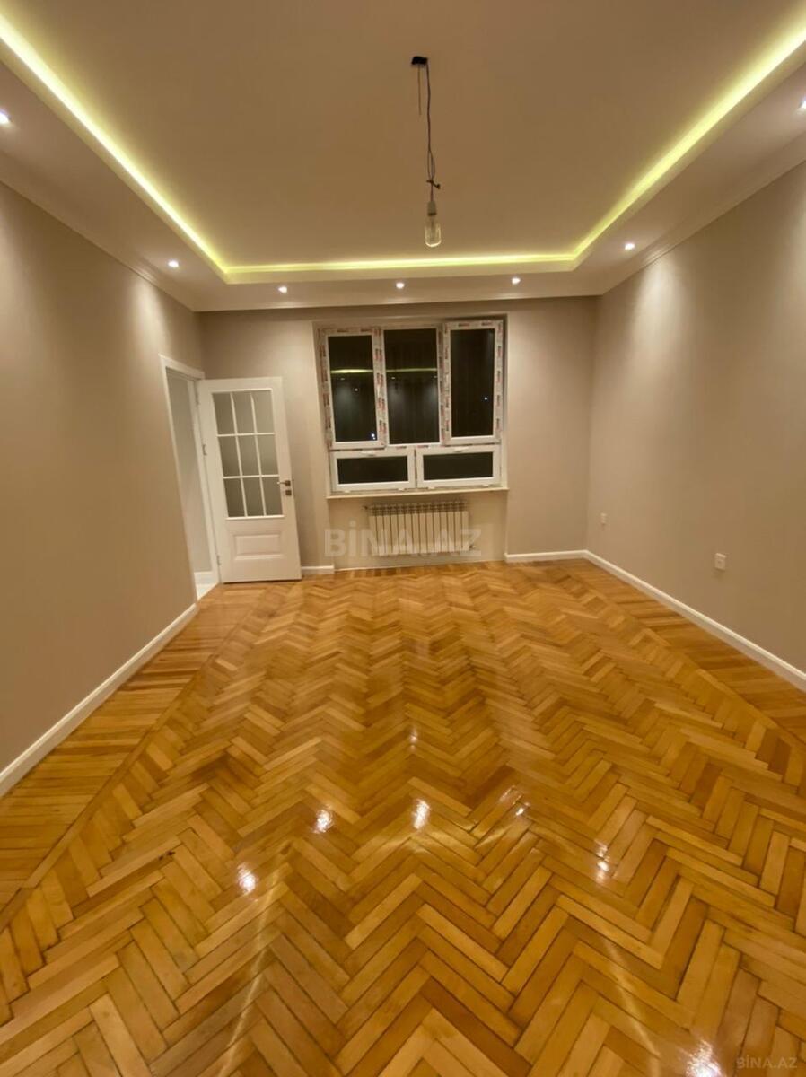 Satılır 3 otaqlı mənzil 85 m² — Bakı, Memar Əcəmi yanı 3 otaq 85.00 m²