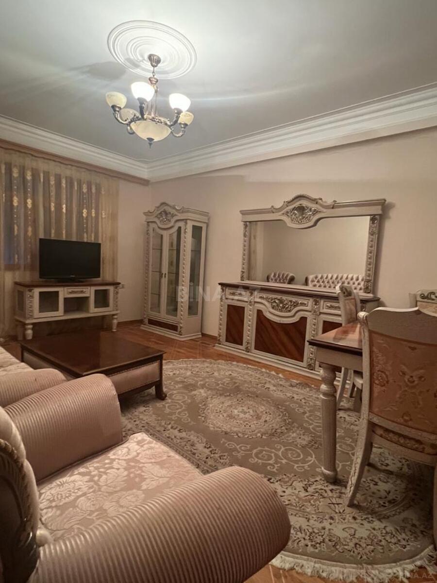 Kirayə verilir 4 otaqlı mənzil 100 m² — Bakı, Memar Əcəmi yanı 4 otaq 100.00 m²