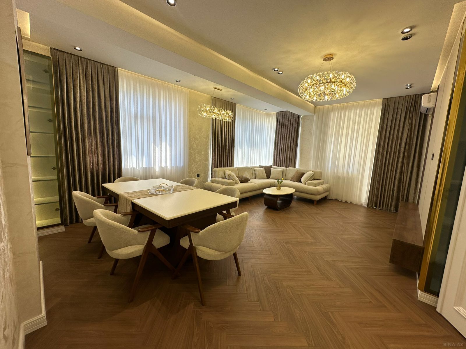 Satılır 3 otaqlı mənzil 122 m² — Bakı 3 otaq 122.00 m²