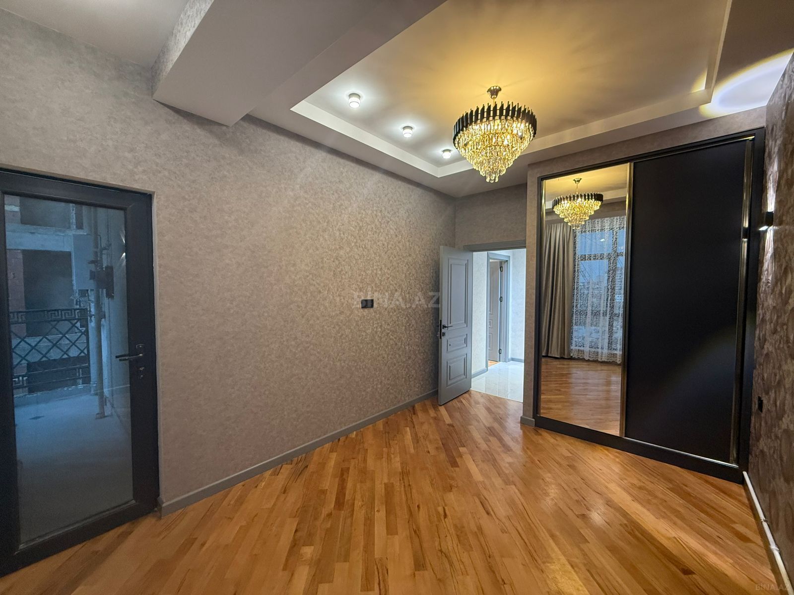 Satılır 3 otaqlı mənzil 77 m² — Bakı 3 otaq 77.00 m²