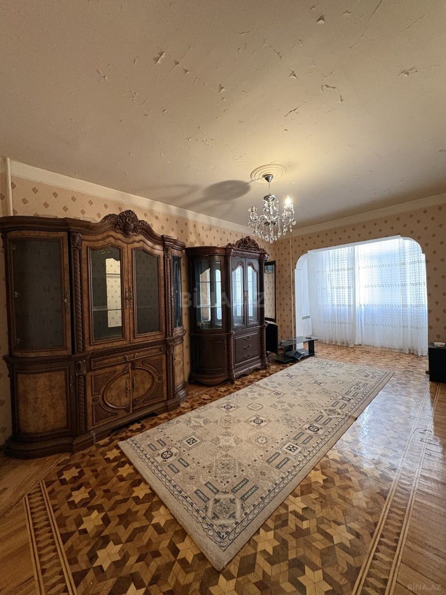 Satılır 4 otaqlı mənzil 90 m² — Bakı, İnşaatçılar 4 otaq 90.00 m²