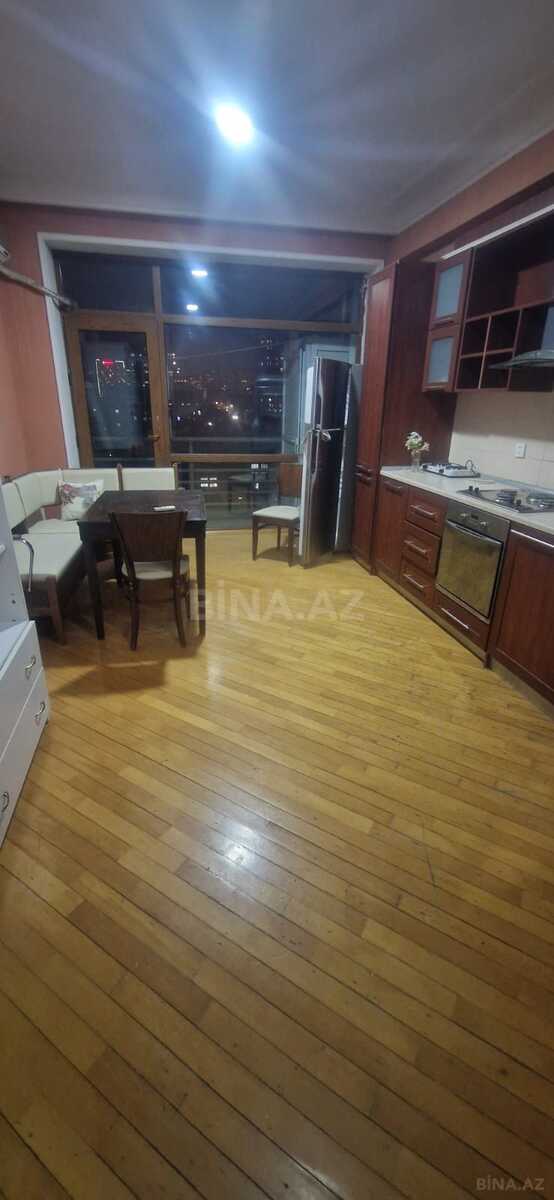 Satılır 3 otaqlı mənzil 150 m² — Bakı 3 otaq 150.00 m²
