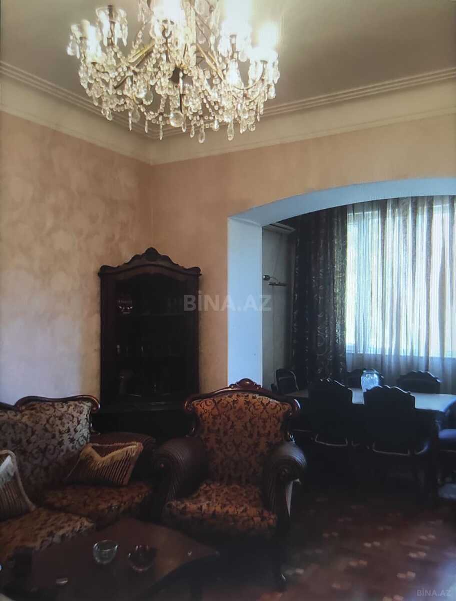 Kirayə verilir 4 otaqlı mənzil 100 m² — Bakı 4 otaq 100.00 m²