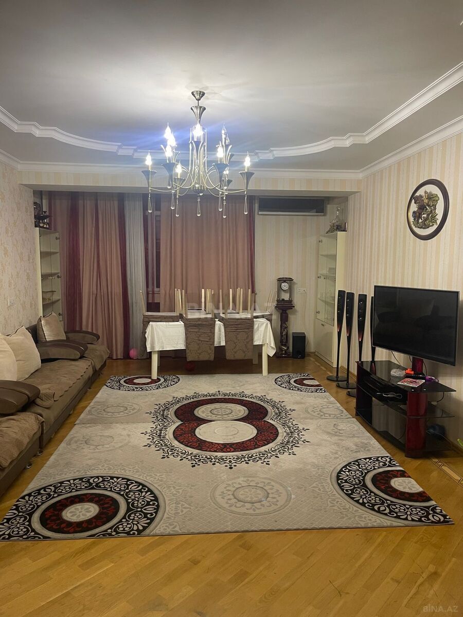 Kirayə verilir 4 otaqlı mənzil 150 m² — Bakı, Memar Əcəmi yanı 4 otaq 150.00 m²