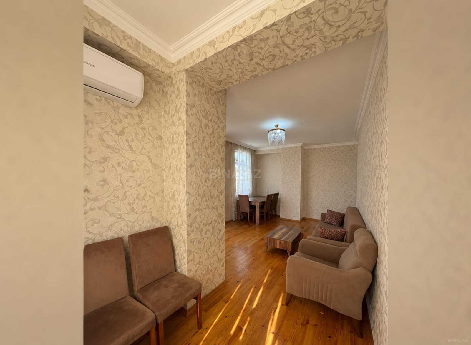 Satılır 3 otaqlı mənzil 106 m² — Bakı, Memar Əcəmi yanı 3 otaq 106.00 m²