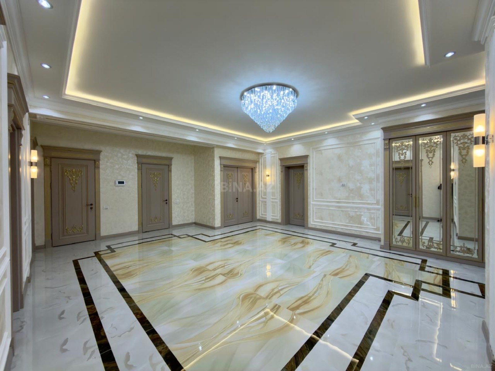 Satılır 4 otaqlı mənzil 225 m² — Bakı 4 otaq 225.00 m²