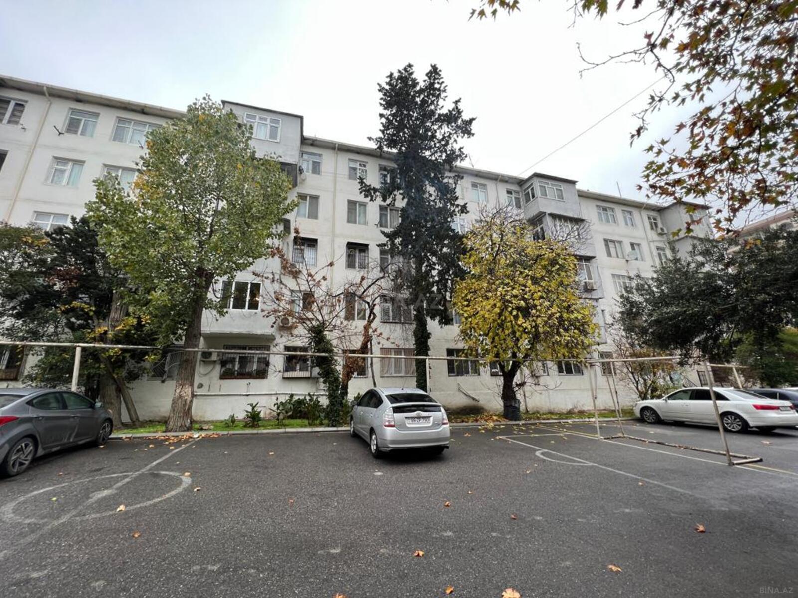 Satılır 2 otaqlı mənzil 50 m² — Bakı, Memar Əcəmi yanı 2 otaq 50.00 m²