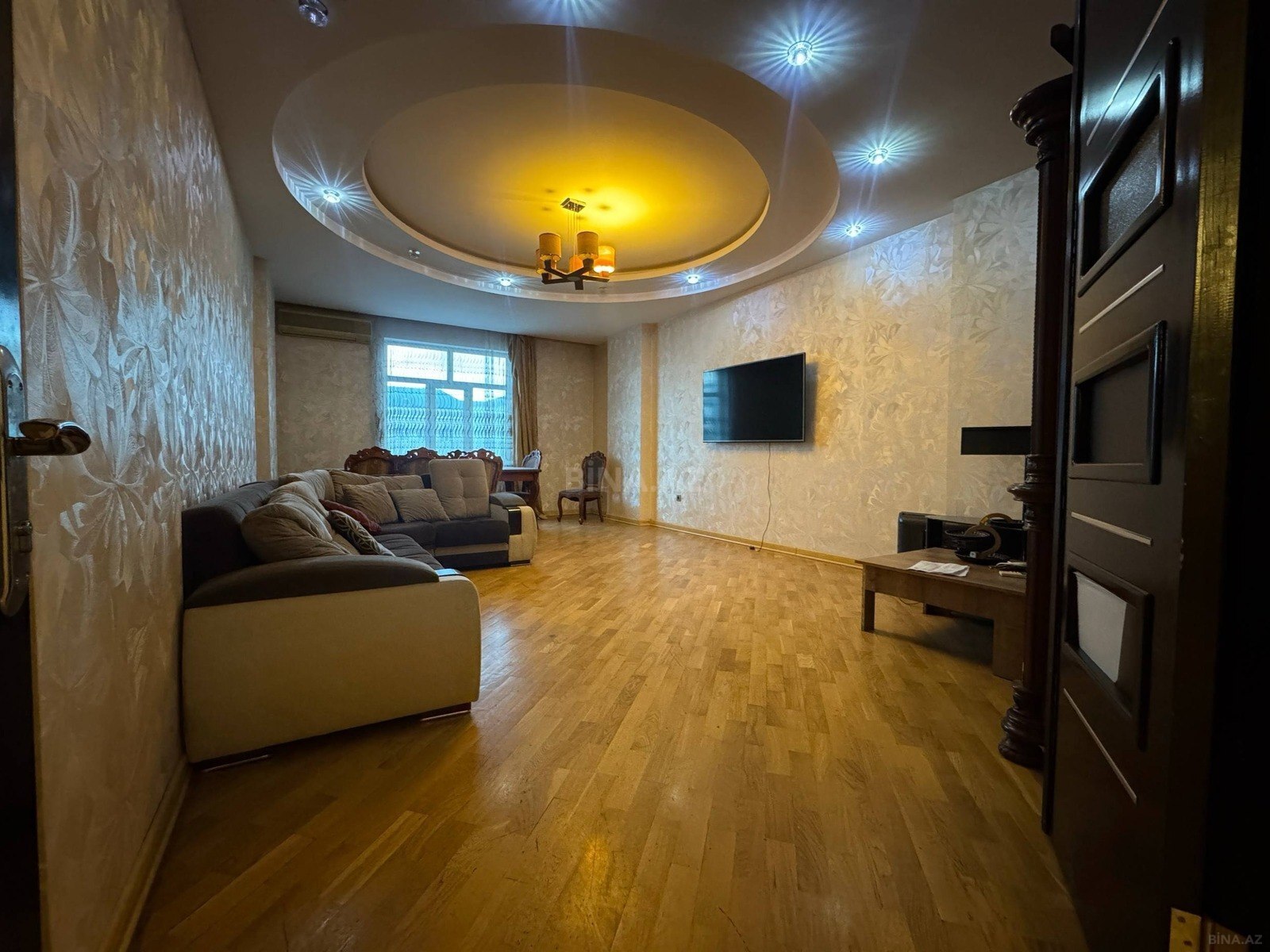 Satılır 4 otaqlı mənzil 170 m² — Bakı, Nizami 4 otaq 170.00 m²