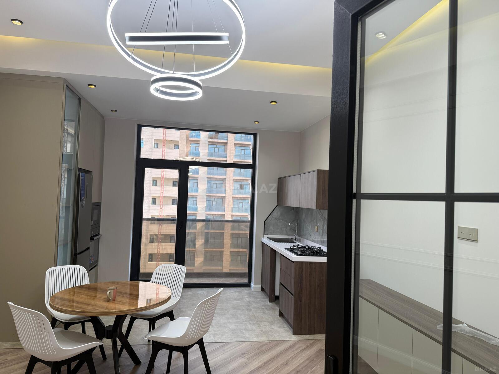 Kirayə verilir 3 otaqlı mənzil 101 m² — Bakı, Nizami 3 otaq 101.00 m²