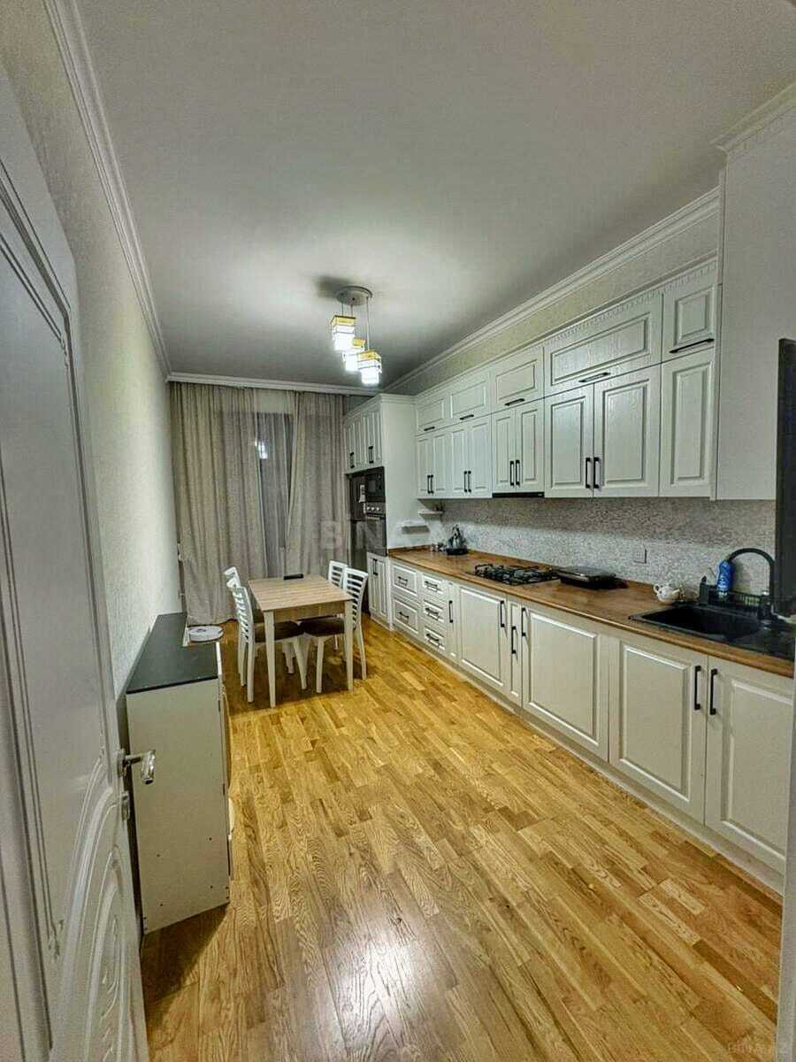 Satılır 3 otaqlı mənzil 110 m² — Bakı 3 otaq 110.00 m²