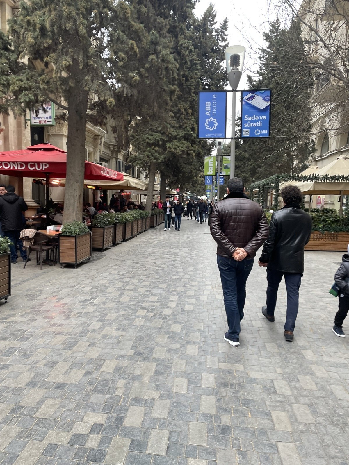 Kirayə verilir obyekt 66 m² — Bakı 66.00 m²